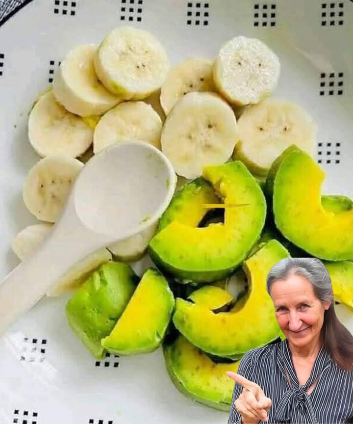 9 Reasons Why You Should Eat Avocado and Banana Every Morning
