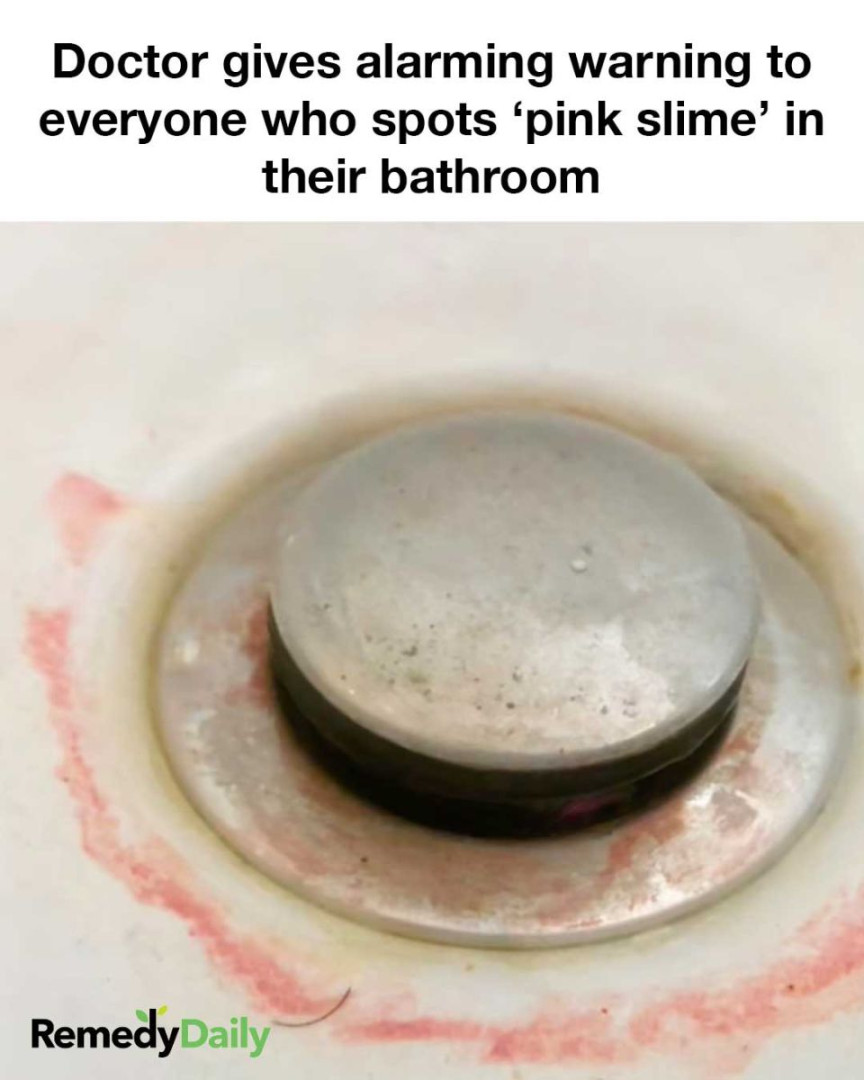 Thought this was mold but I guess not. Am gonna check my bathroom again